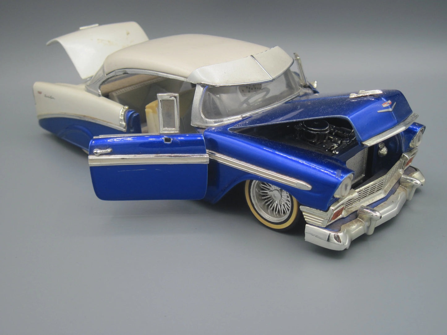 Jada Chevrolet Bel Air 1956 Silver & Blue