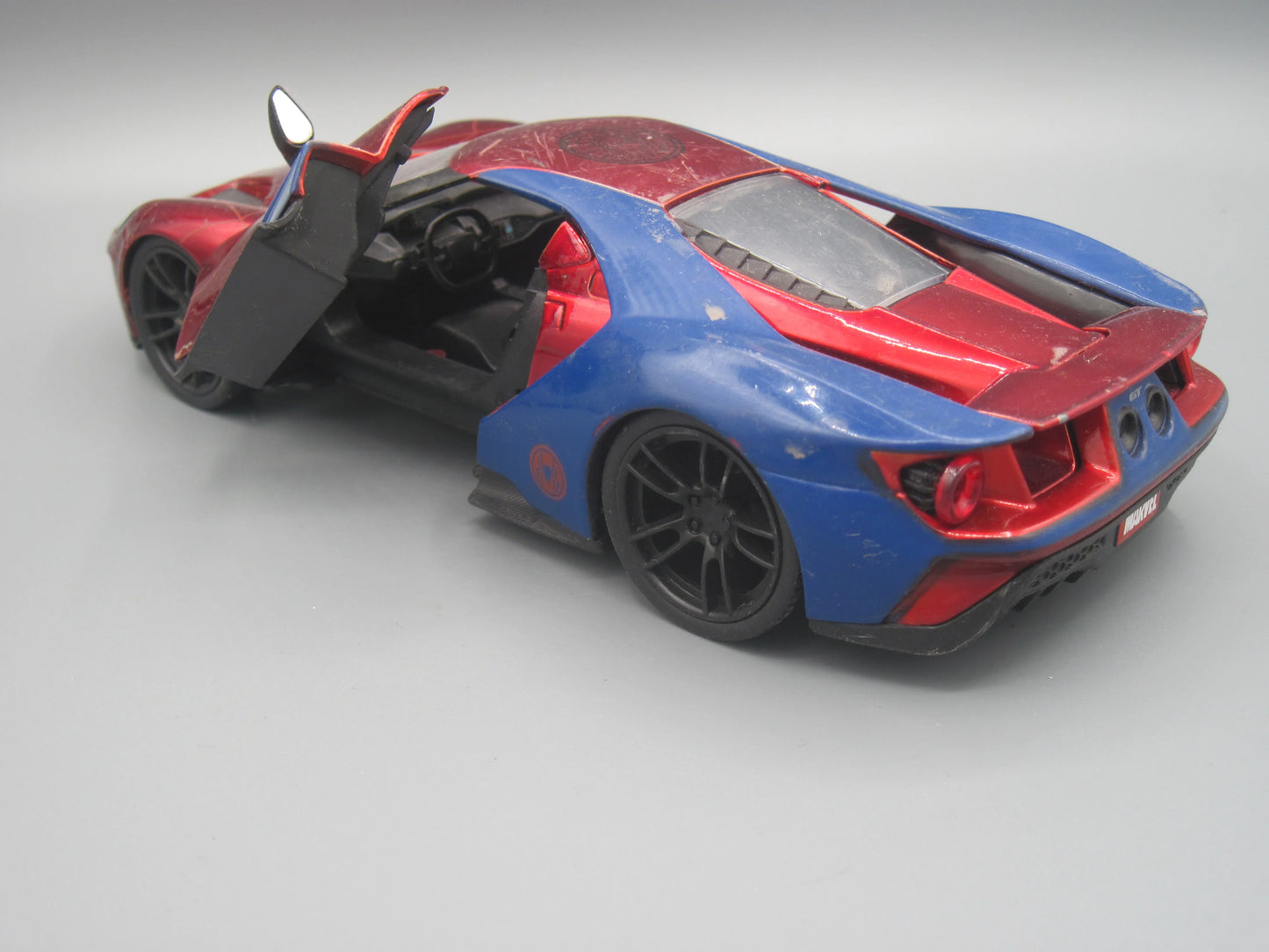 Jada Ford GT MARVEL 2017 Red and Blue