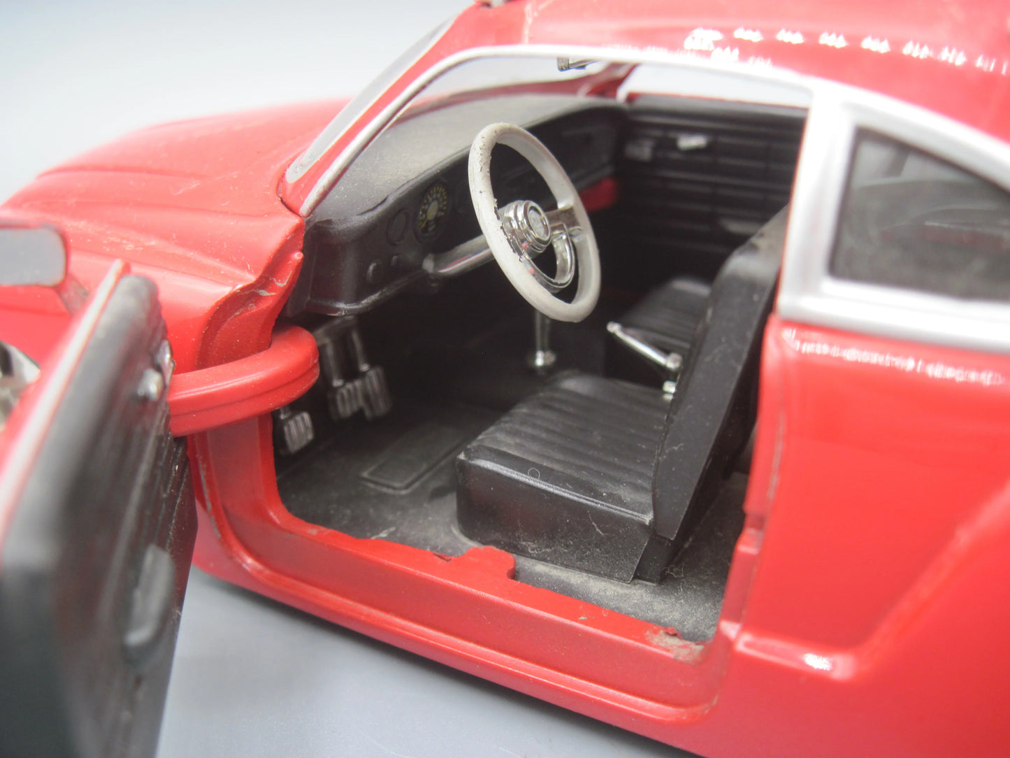 Jada Volkswagen Karmann Ghia Coupe 1959 Red