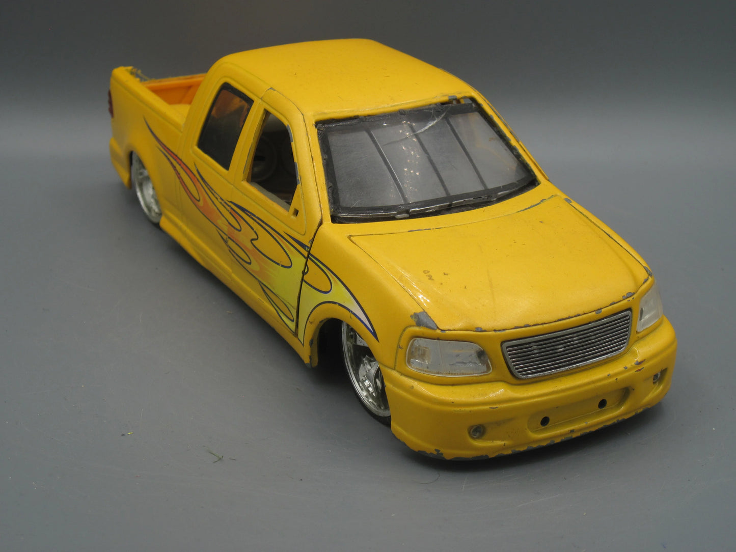 Jada Ford F-150 Superscrew Yellow