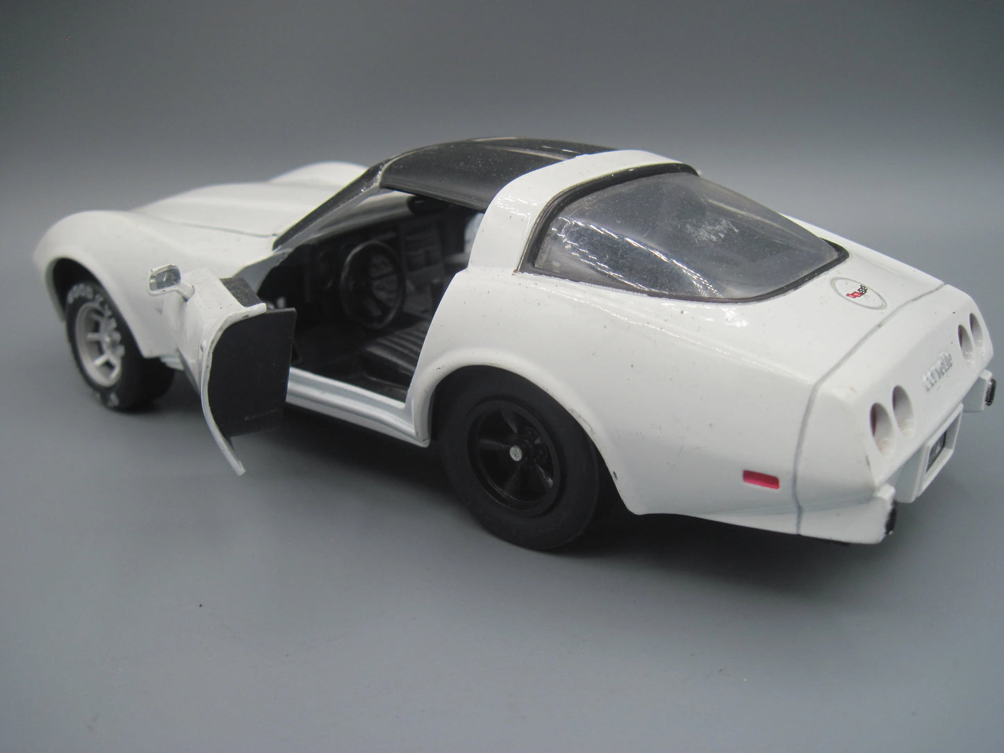 Motor Max Chevrolet Corvette 1979 White