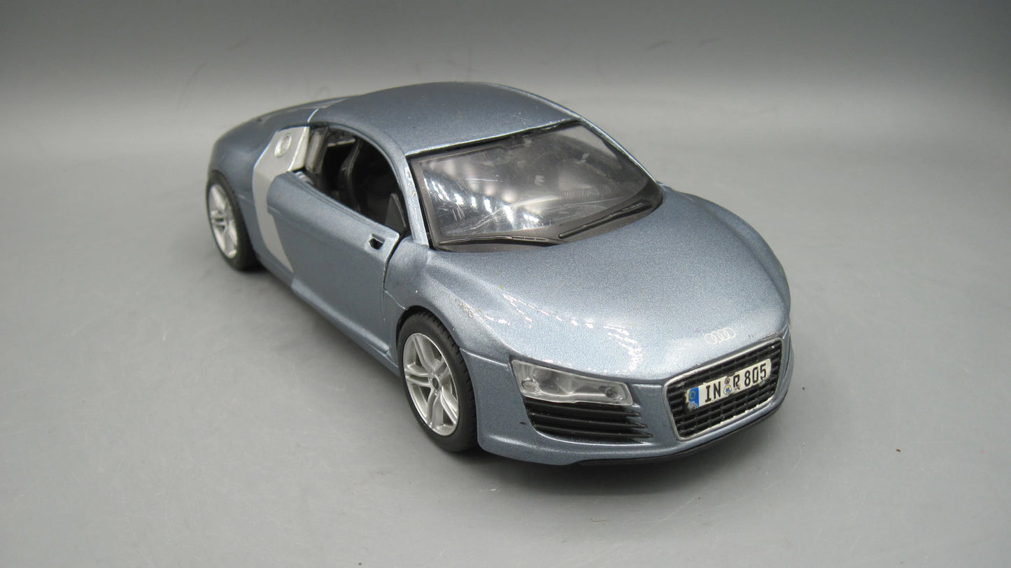 Maisto Audi R8 Grey