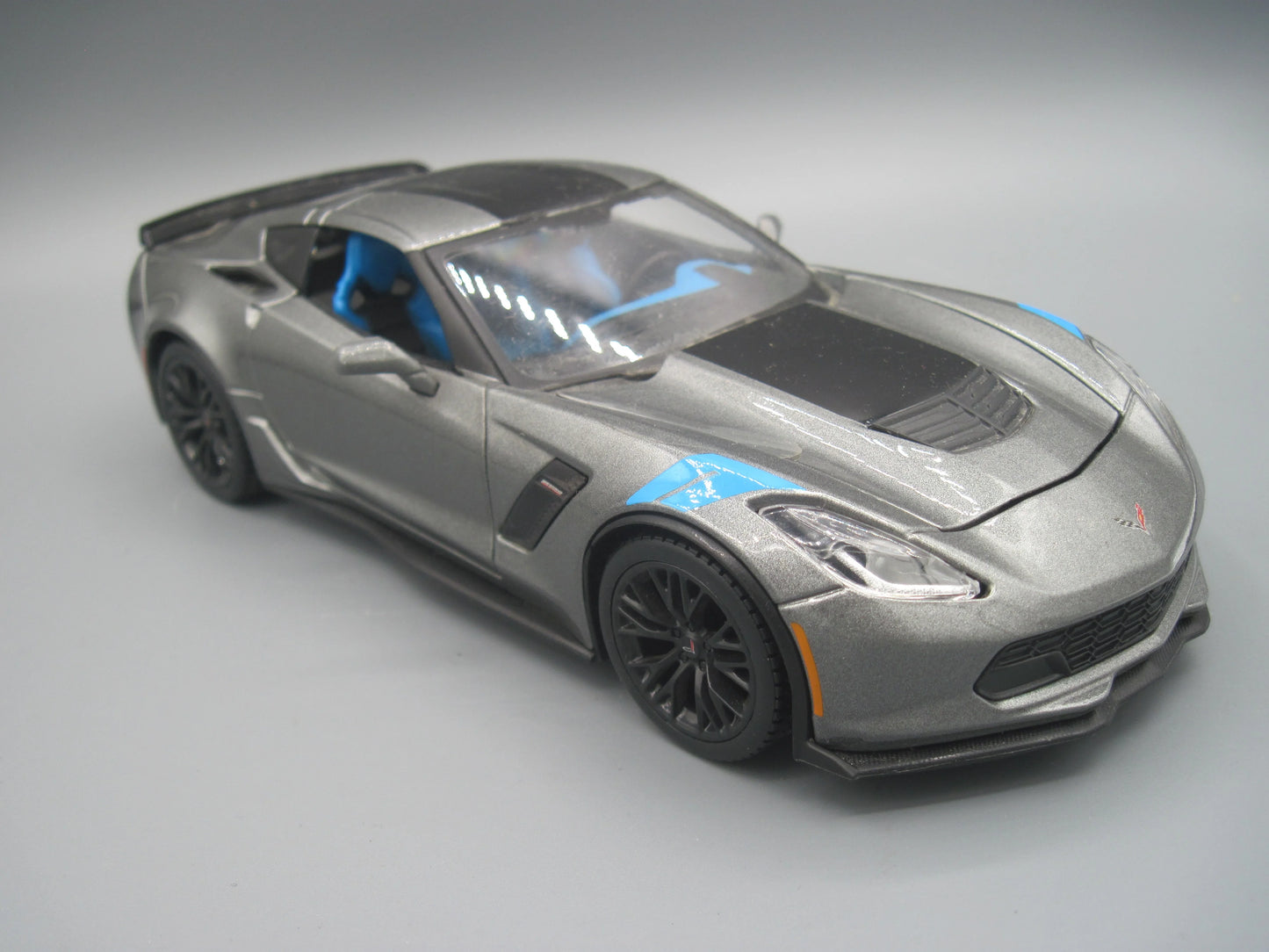 Maisto Special Edition Chevrolet Corvette Grand Sport 2017 Grey