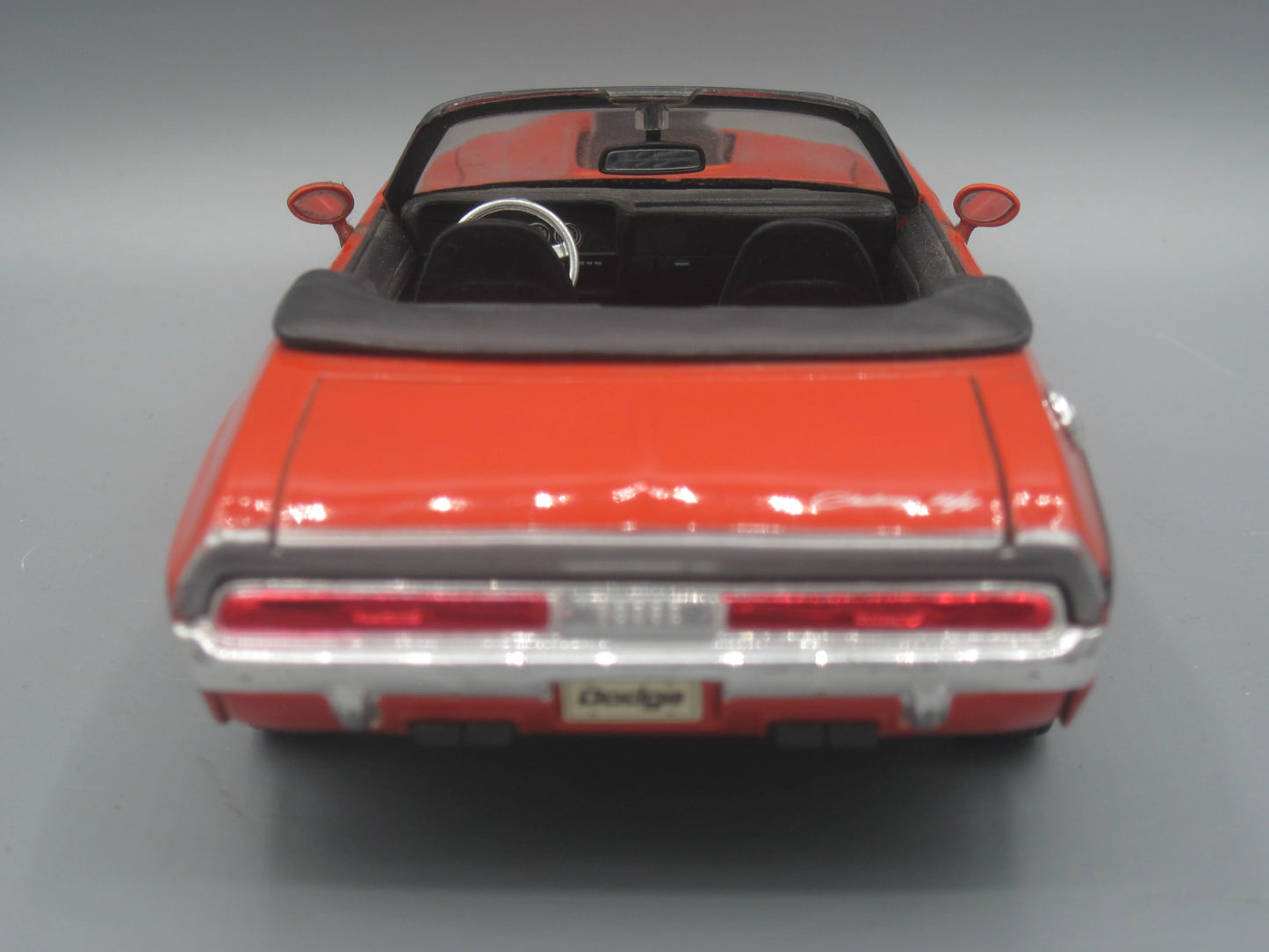 Maisto Dodge Challenger R/T 1970 Red