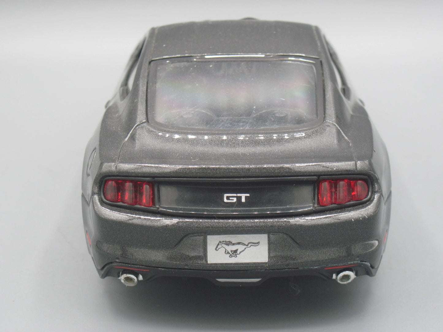 Maisto Ford Mustang GT 2015 Grey