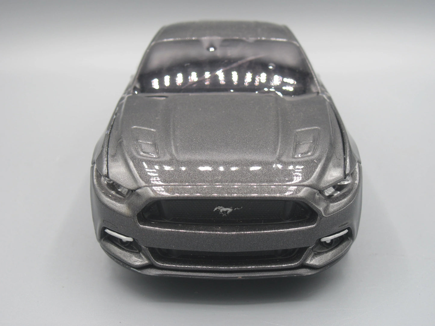 Maisto Ford Mustang GT 2015 Grey