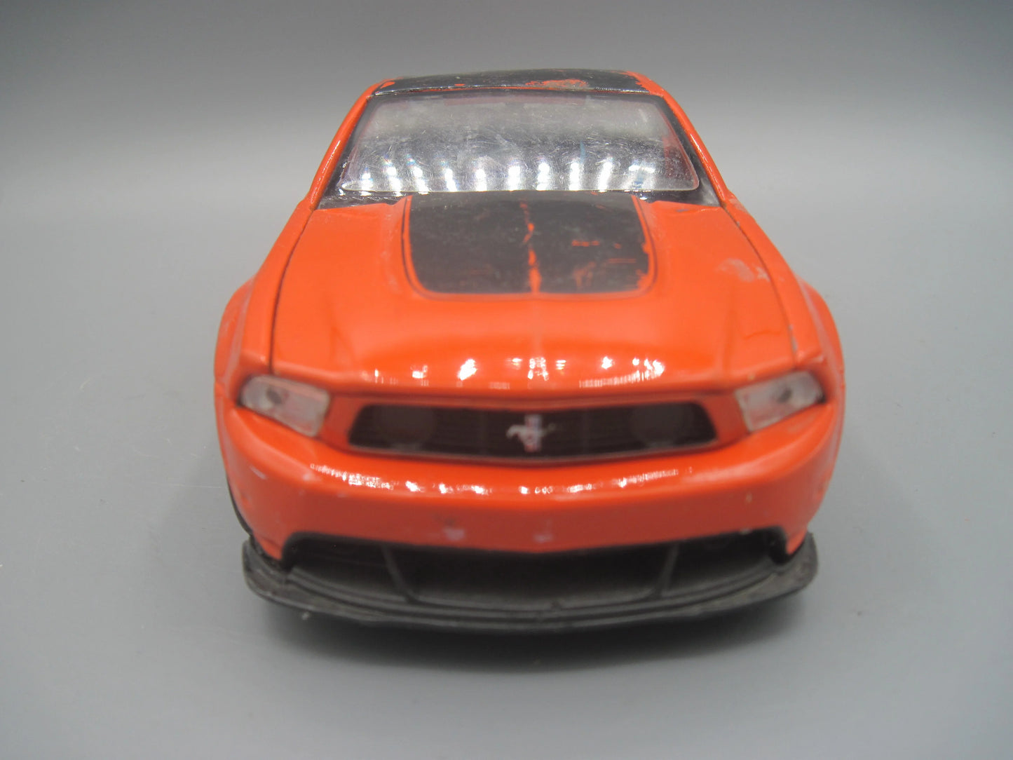 Maisto Ford Mustang Boss 302 Orange & Black