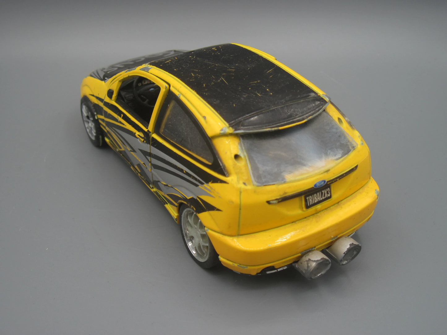 Maisto Ford Focus TribalzX3 Yellow & Black