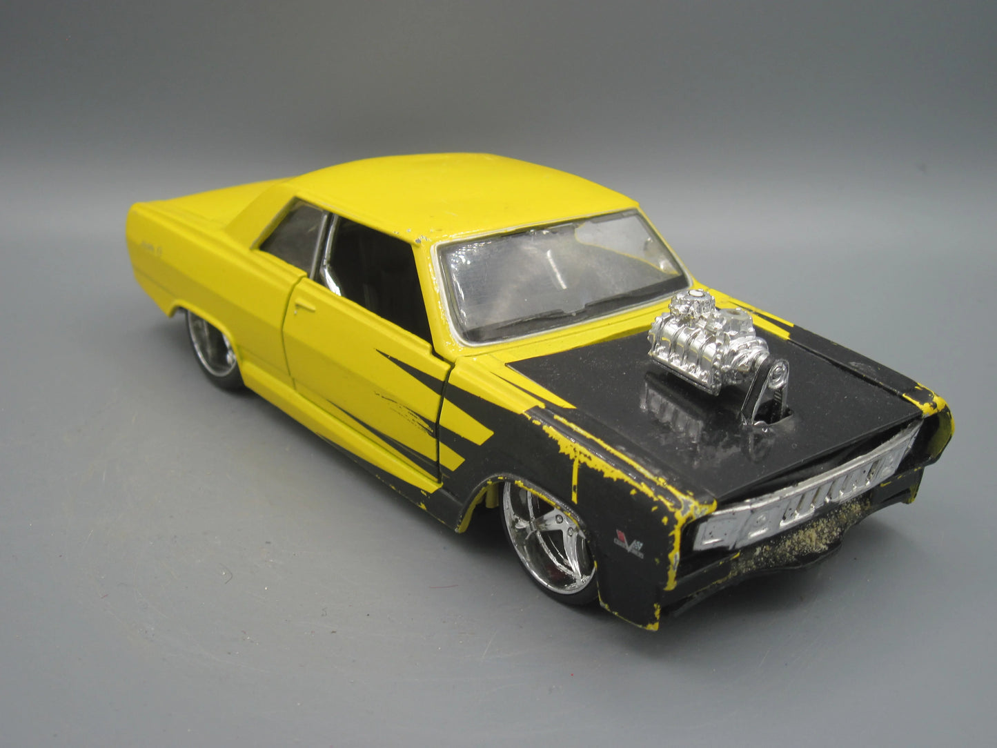Maisto Chevrolet Chevelle Malibu SS 1965 Yellow