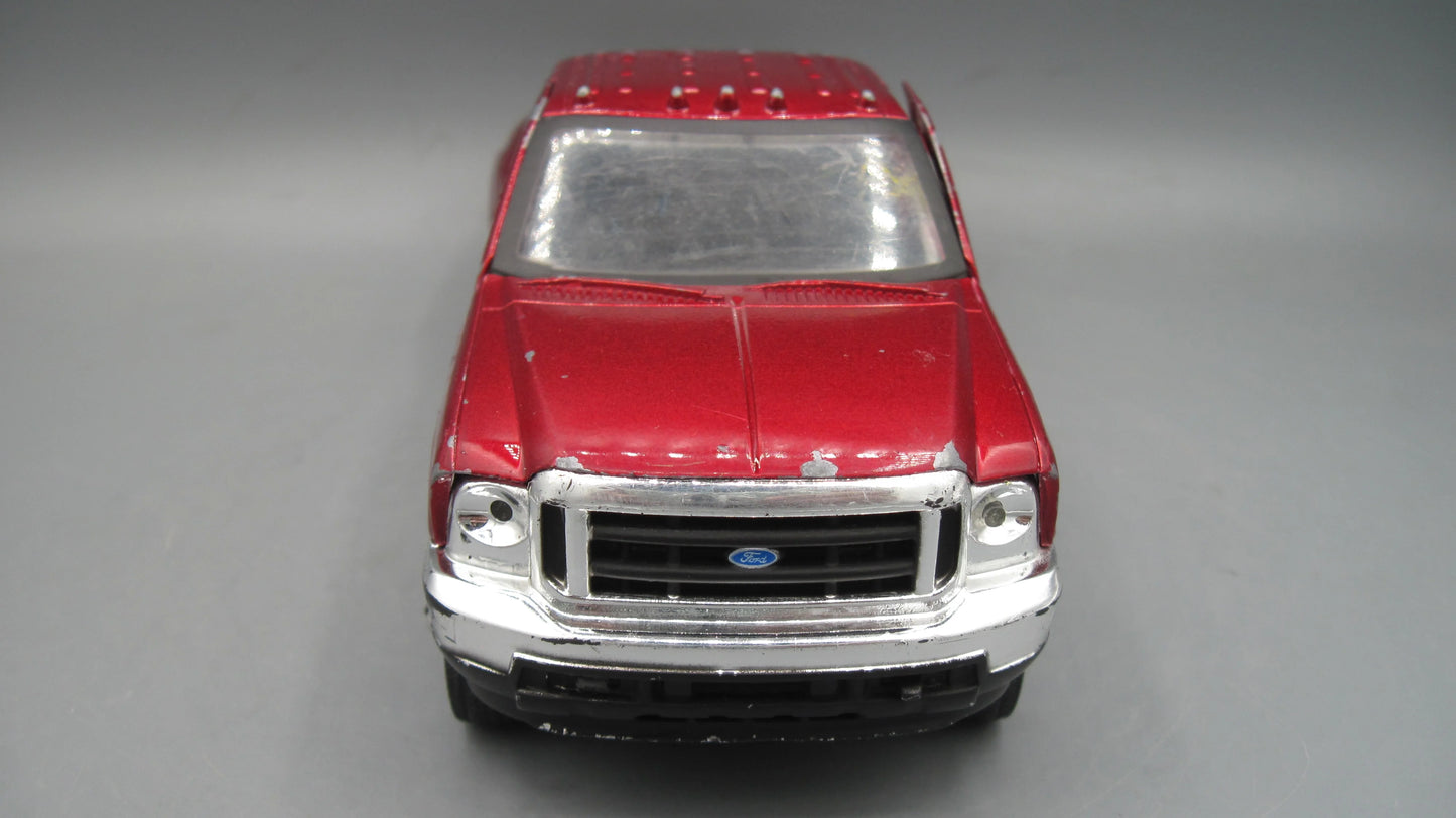 New Ray Ford F-350 Super Duty Maroon