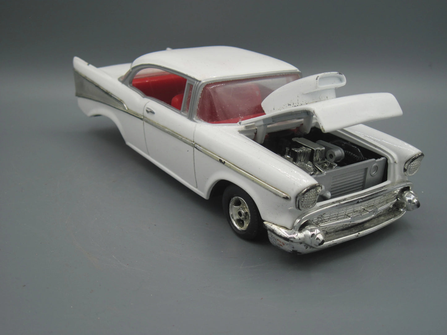 Racing Champions Chevy Impala 1957 White