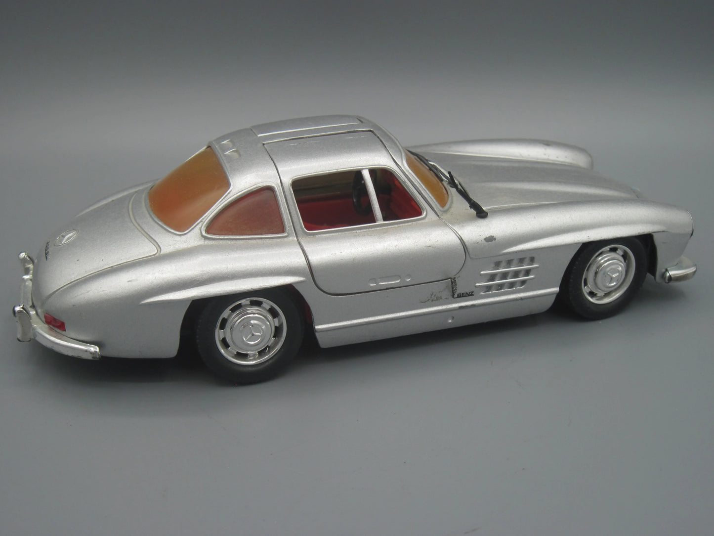 Revell Mercedes-Benz 300 SL Silver
