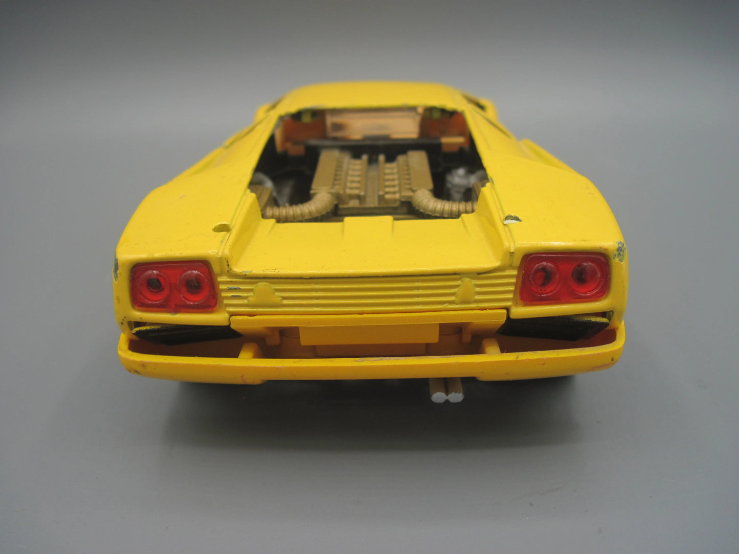 SMTS Lamborghini Diablo Yellow