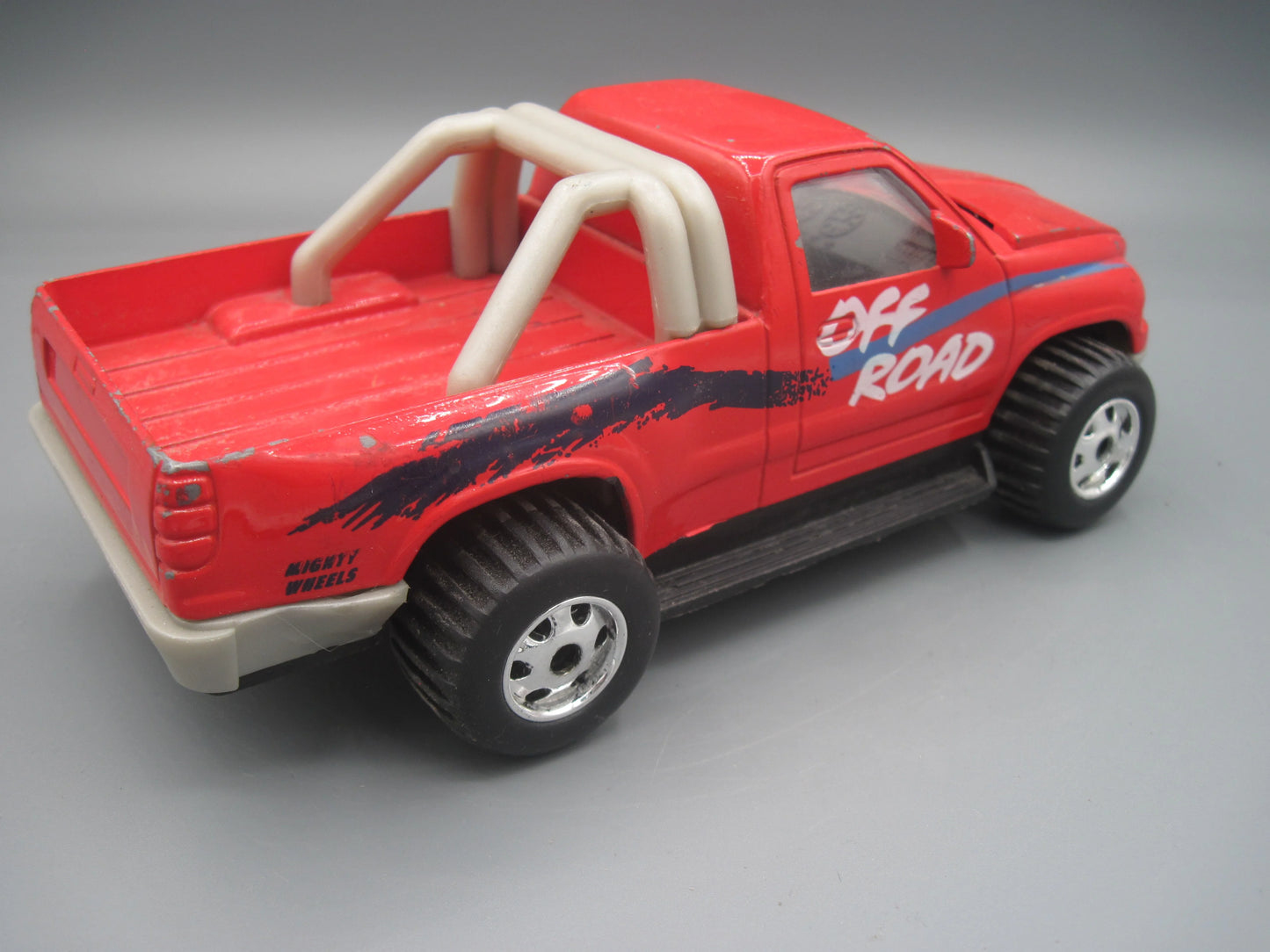 Soma Off Road Mighty Wheels Monster Truck 1998 Red