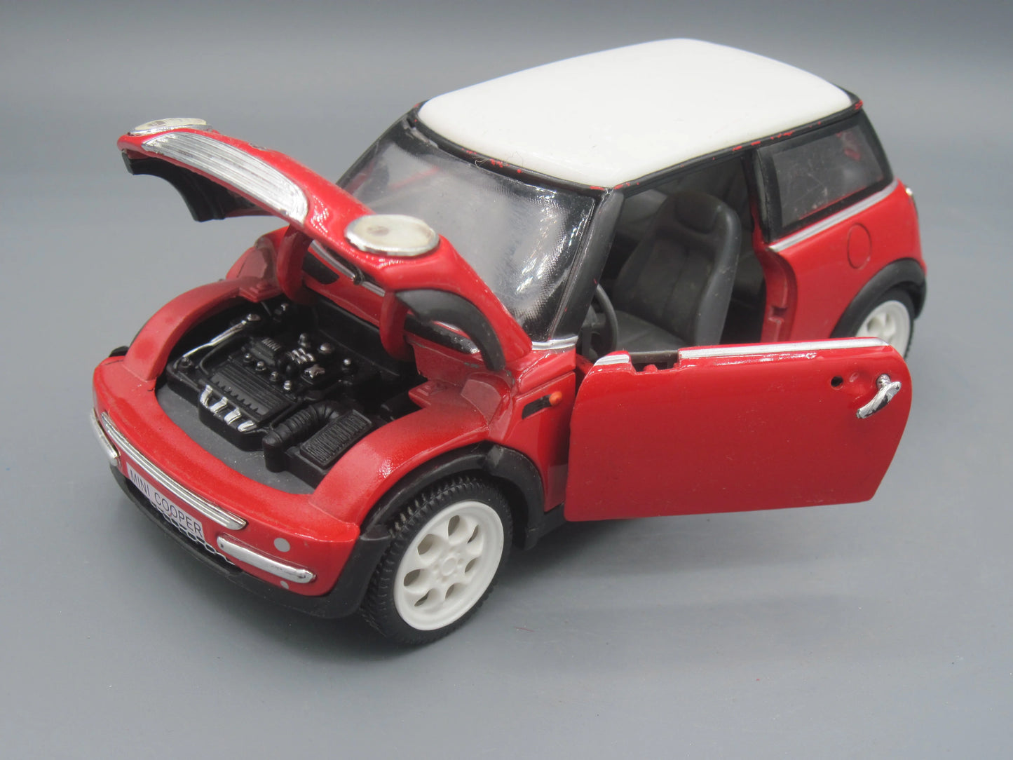 SunnySide Mini Cooper 2001 Red & White