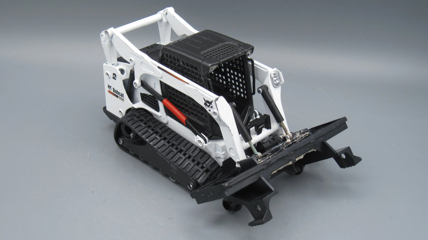 China Bomcat T770 Compact Track Loader White