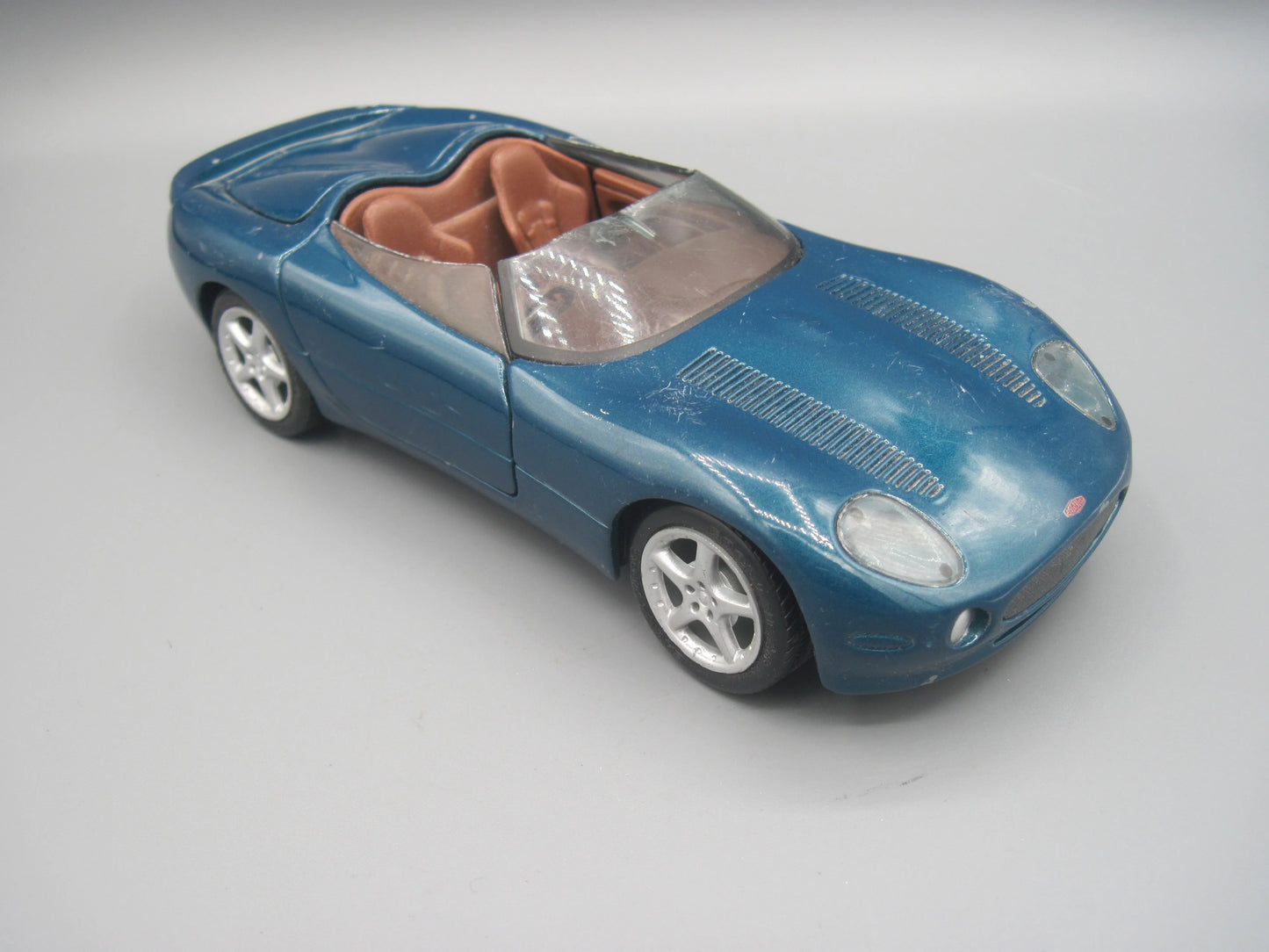 Maisto Jaguar XK 180 Green