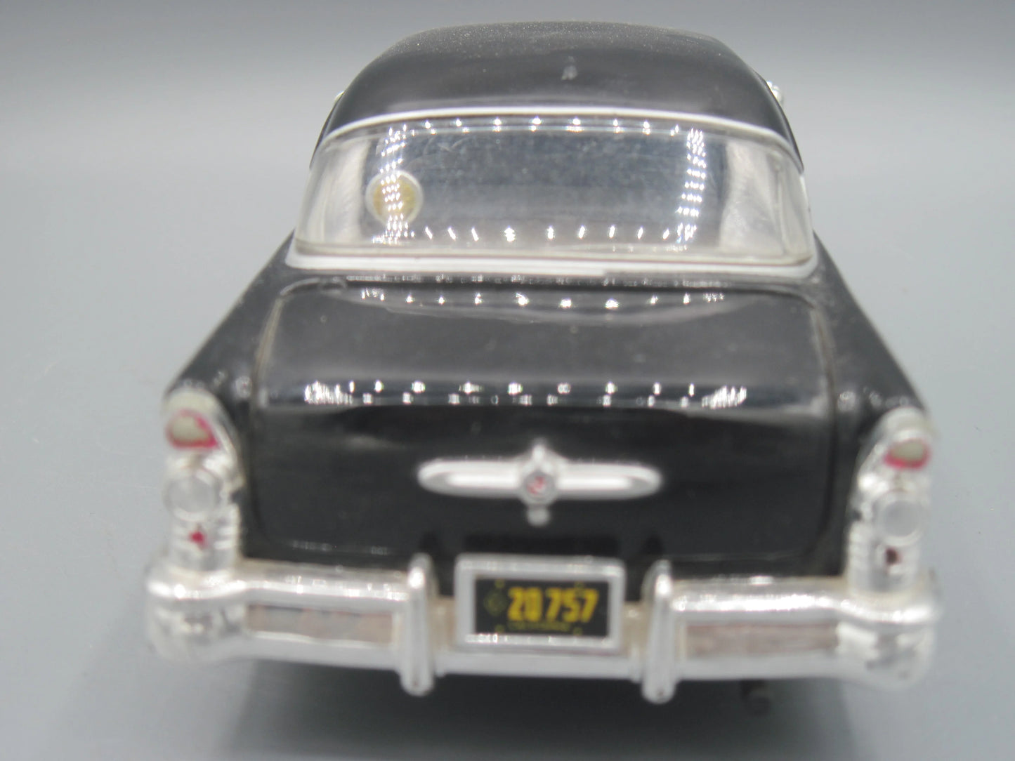 Maisto Buick Century 1955 Black California Highway Patrol