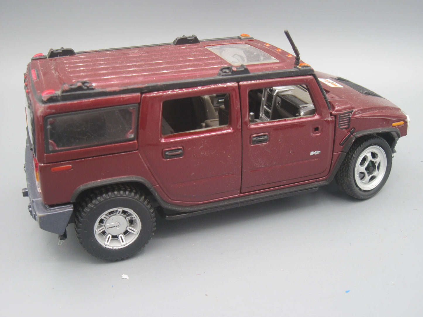 Maisto Hummer H2 Maroon