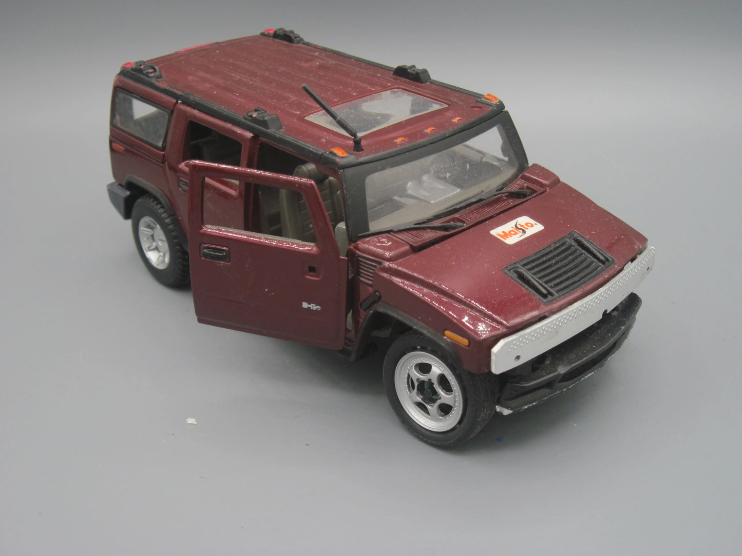 Maisto Hummer H2 Maroon