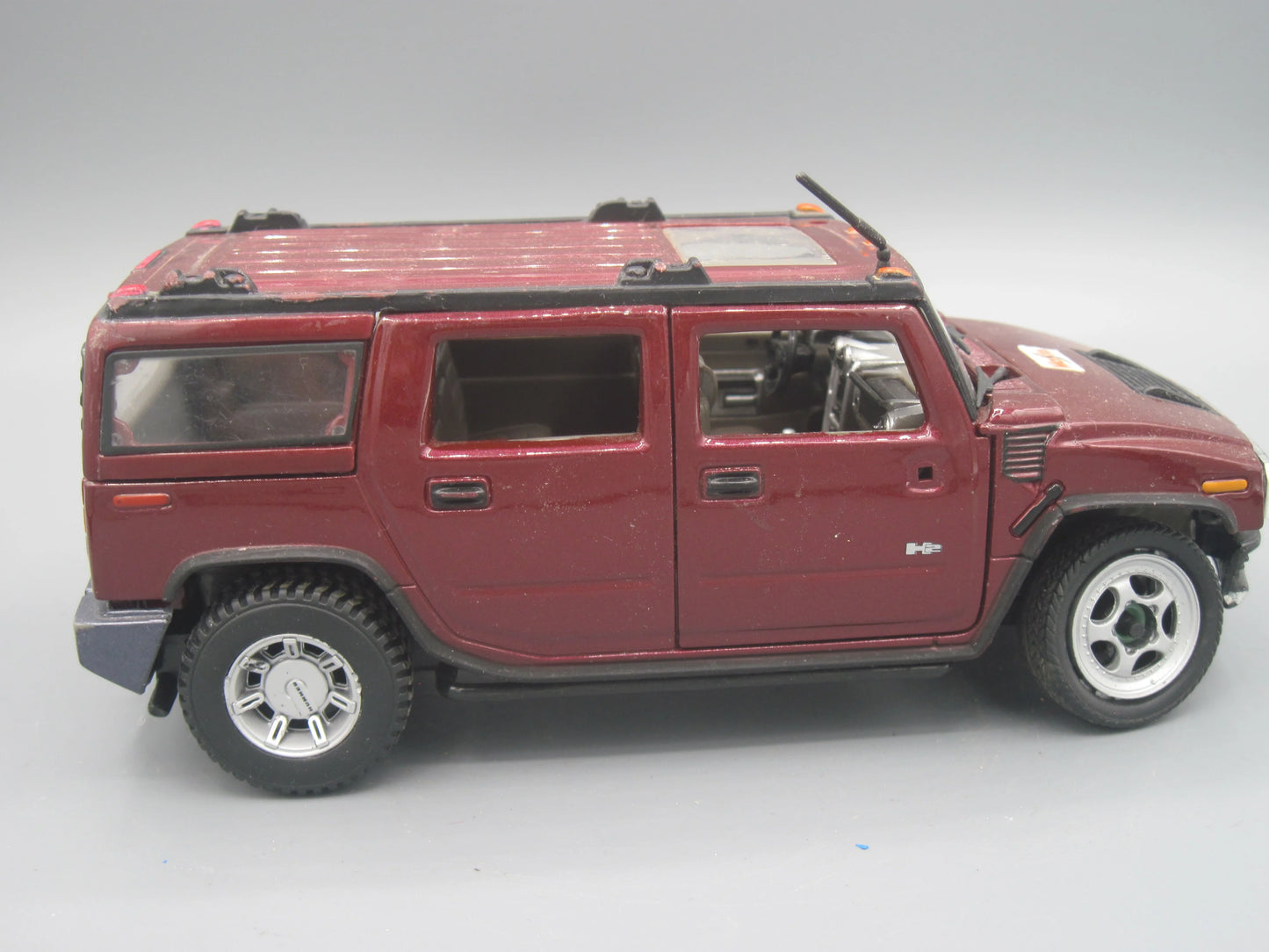 Maisto Hummer H2 Maroon