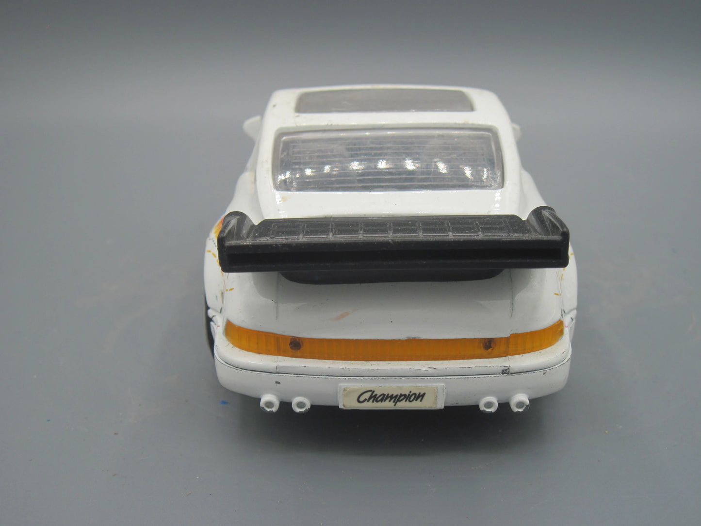 SunnySide Maxpoint Express Champion Sports Car White