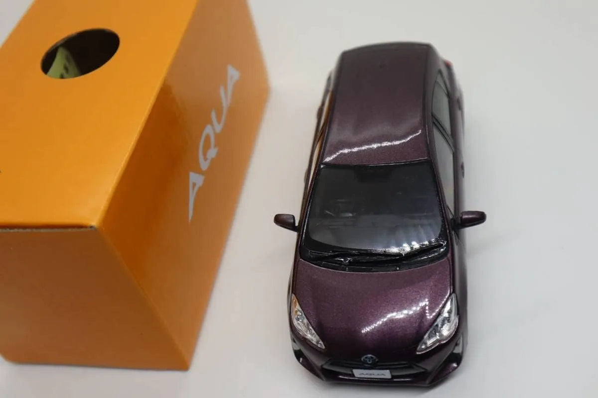 Toyota Official Licensed Product Toyota Aqua Brown