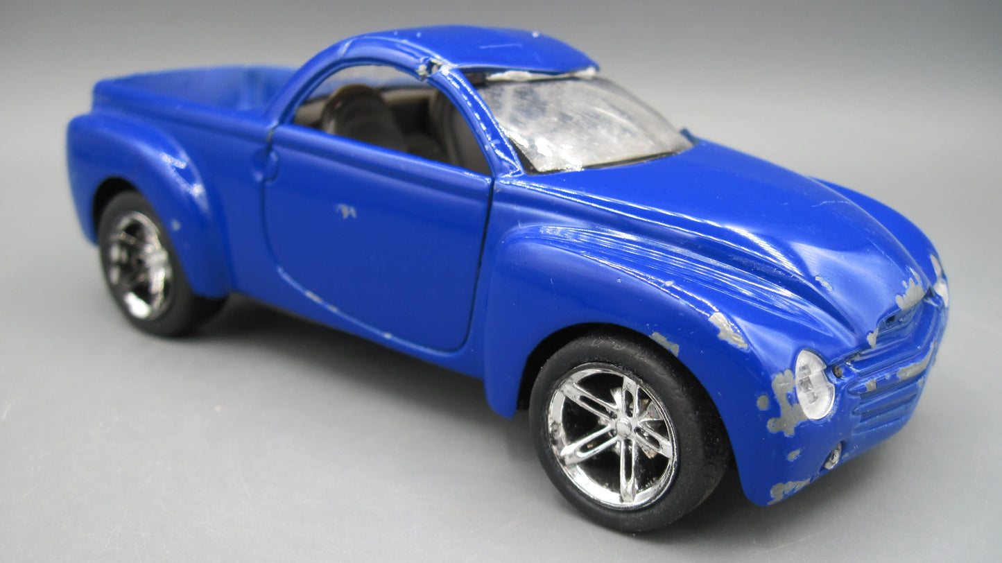 Boley Corporation Chevrolet SSR 2000 Blue