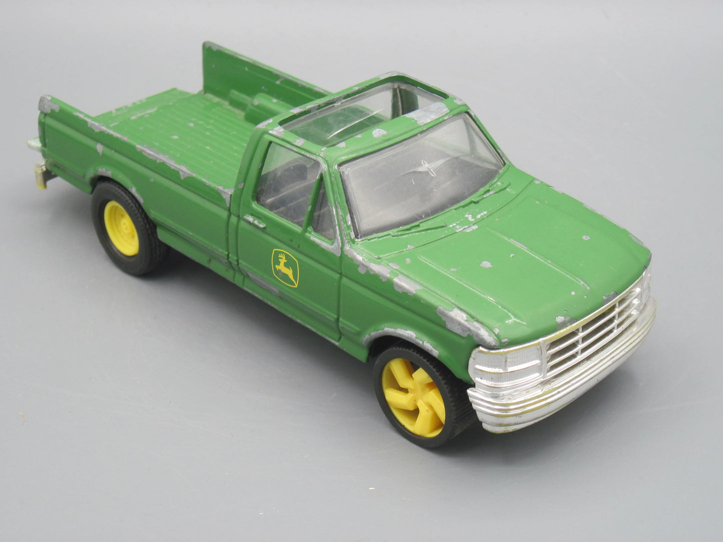ERTL John Deere Pick up truck Green