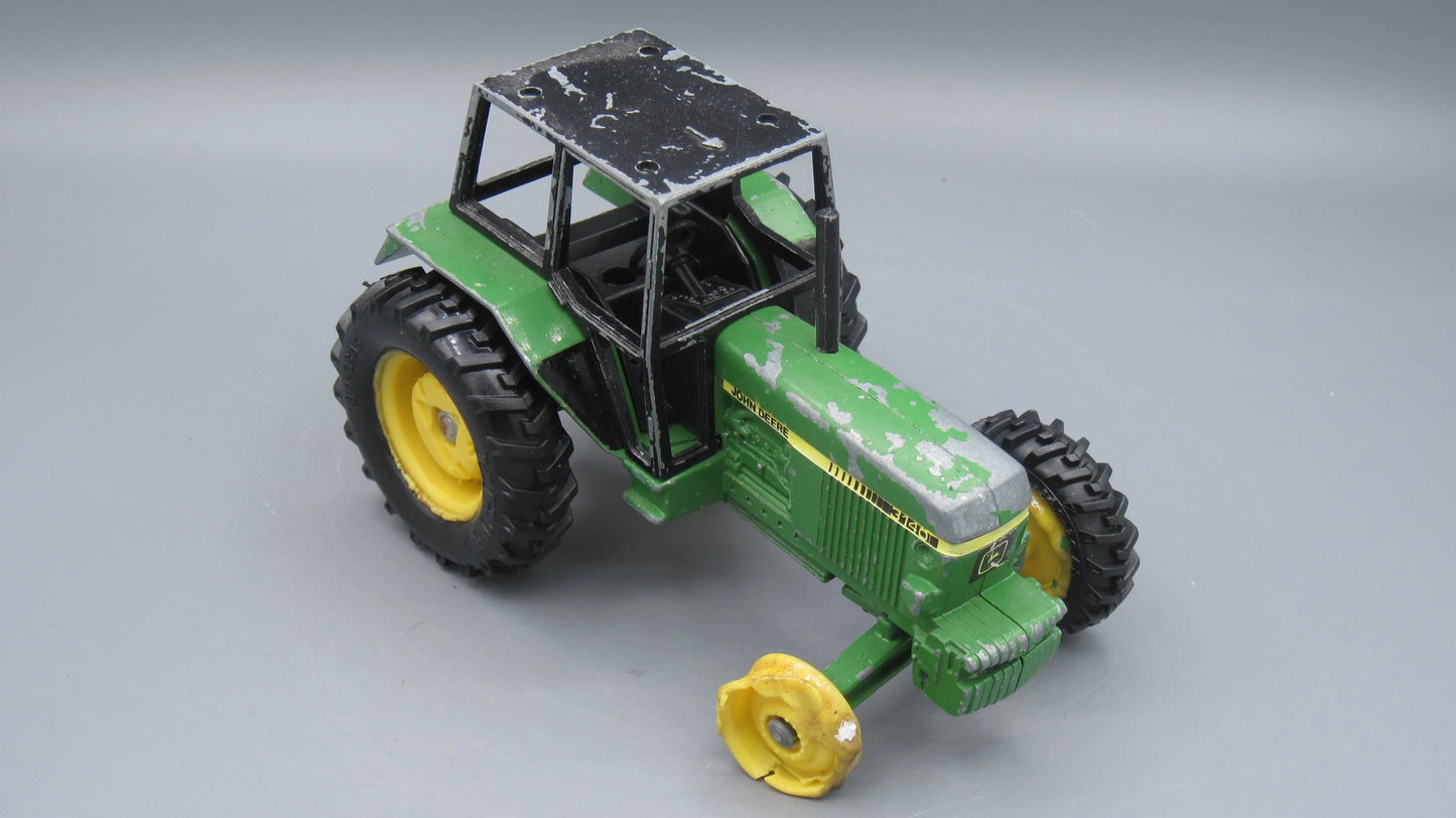 ERTL John Deere 3140 Tractor Green