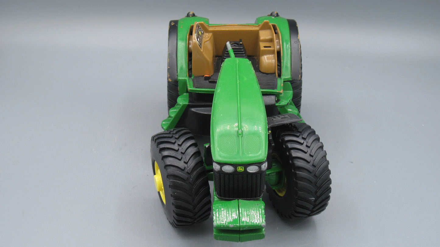 ERTL John Deere 7920 Tractor Green