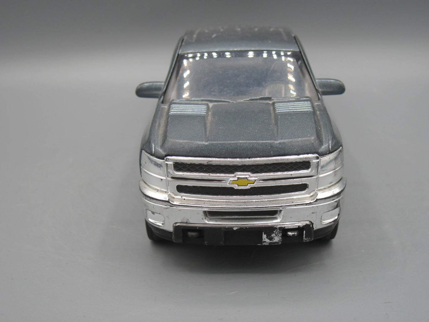 New Ray Chevrolet Silverado 2500 HD 2011 Grey