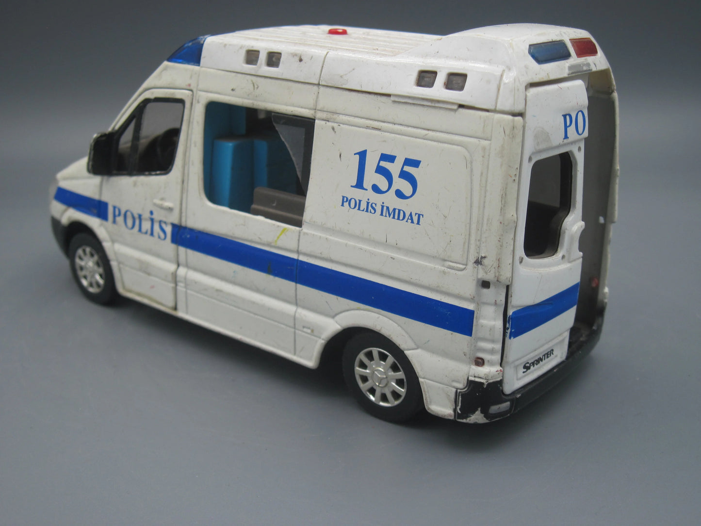 UNI Mercedes-Benz Sprinter White