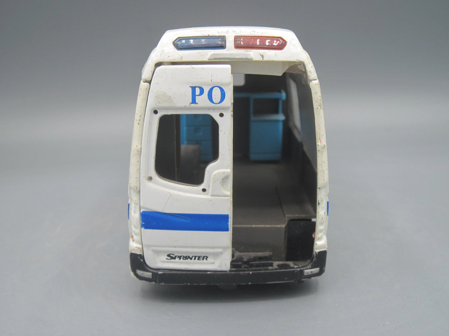 UNI Mercedes-Benz Sprinter White