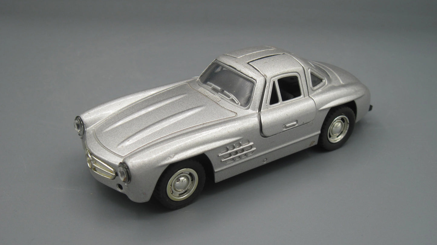 China Mercedes-Benz 300 SL Silver