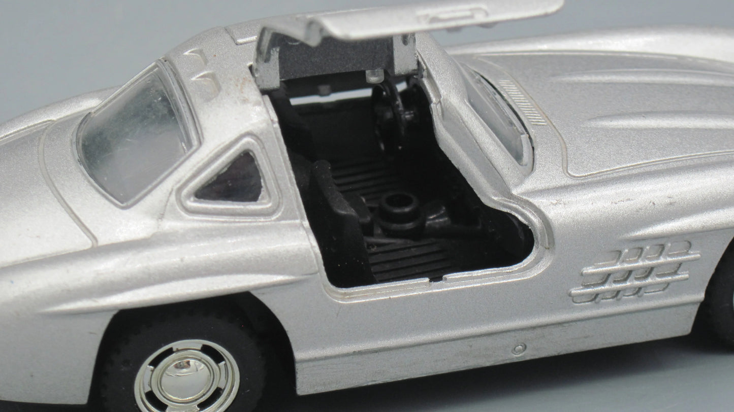 China Mercedes-Benz 300 SL Silver