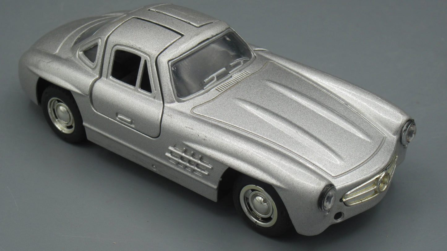 China Mercedes-Benz 300 SL Silver