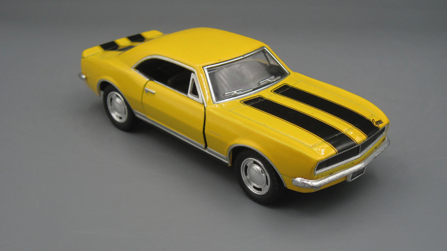 Kinsmart Chevrolet Camaro Z-28 1967 Yellow
