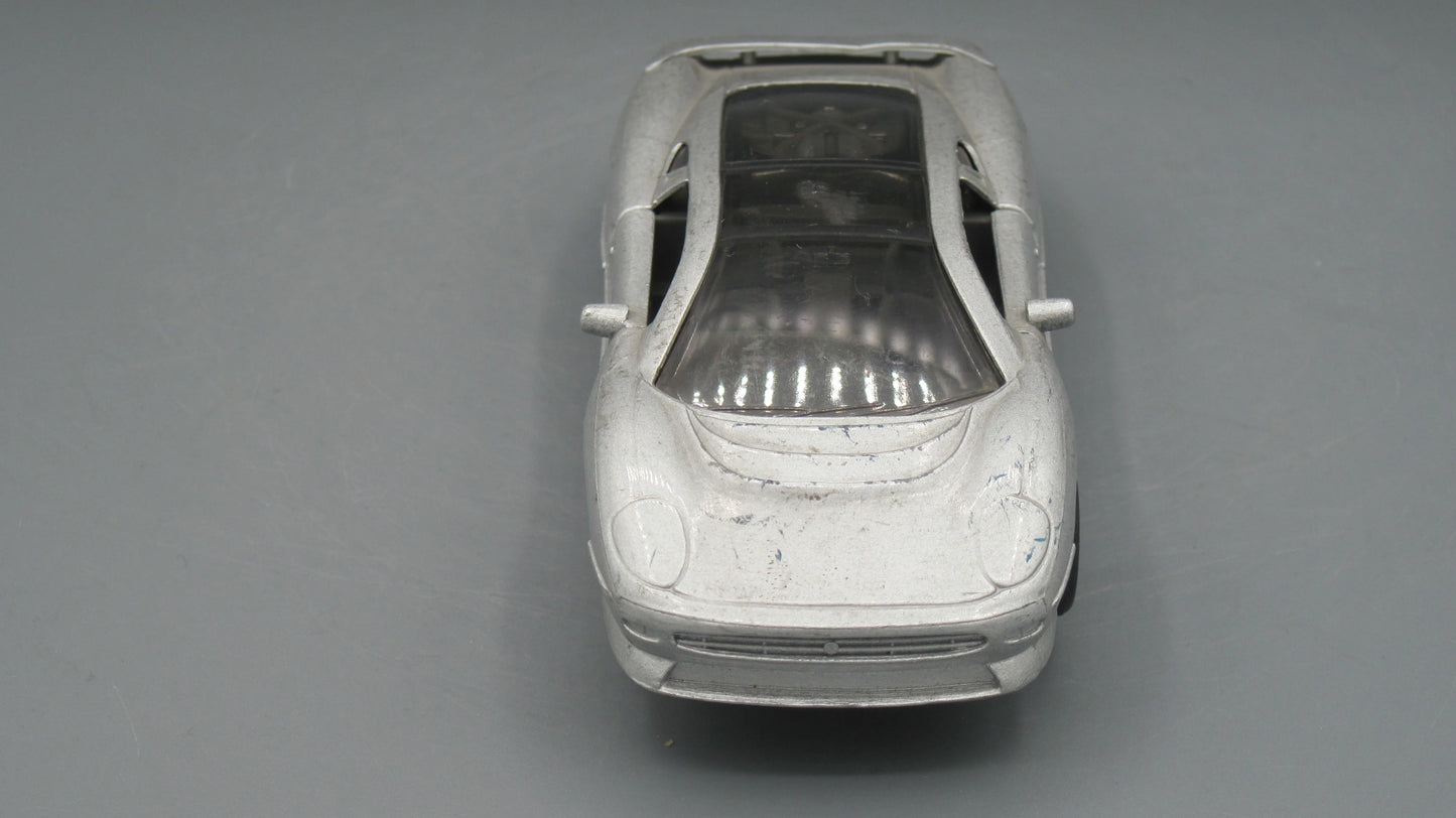 Maisto Jaguar XJ 220 Silver