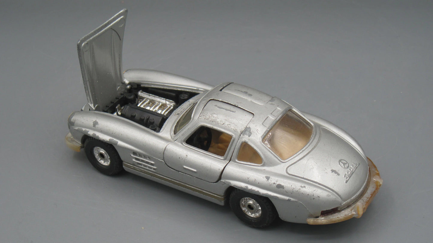 Corgi Mercedes-Benz 300 SL Silver