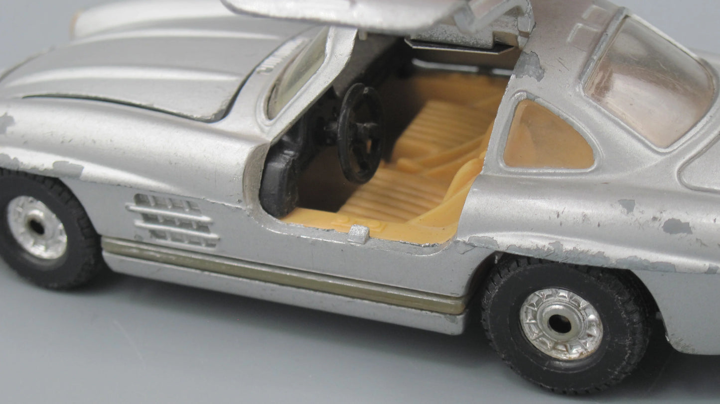 Corgi Mercedes-Benz 300 SL Silver