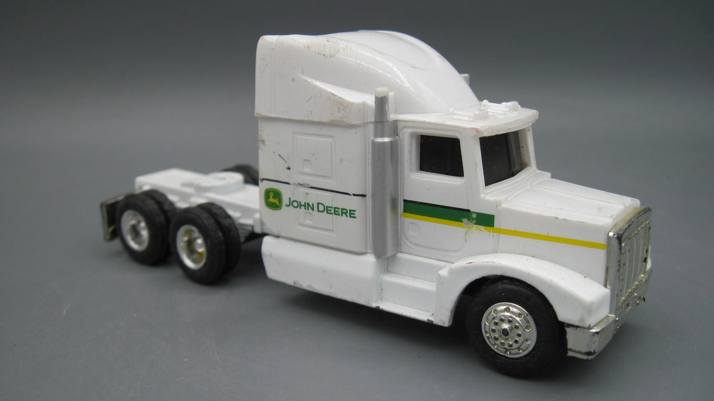 ERTL John Deere Semi Truck White