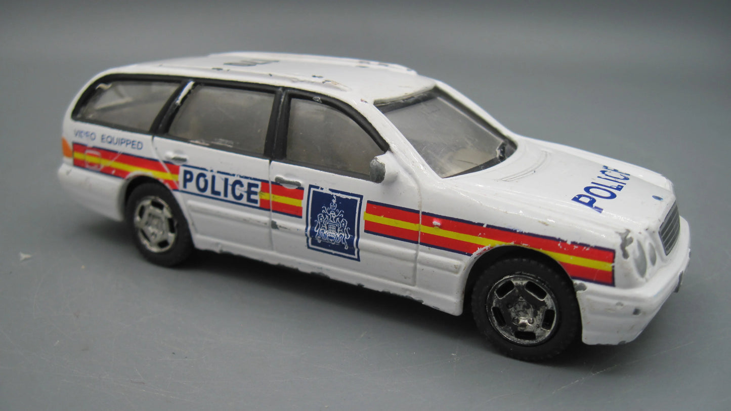 Hongwell Mercedes-Benz 300T White