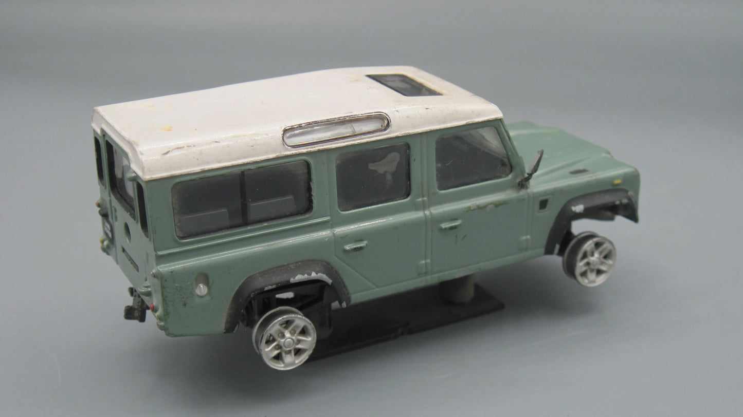 New Discovery Land Rover Defender White and Green