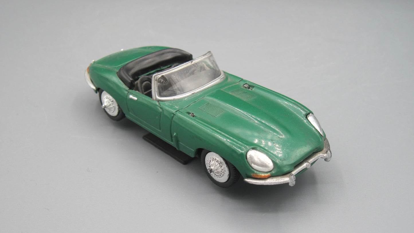 New-Ray Jaguar E Cabriolet 1961 Green