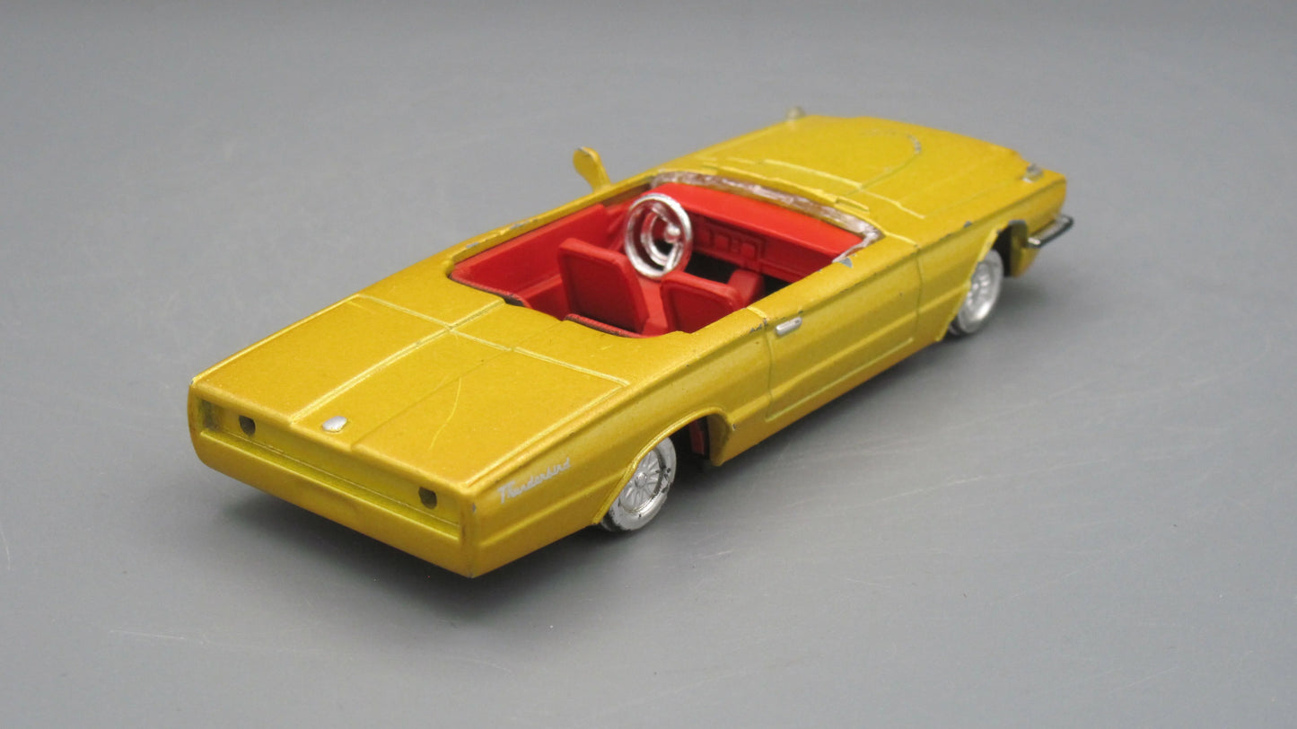New-Ray Ford Thunderbird 1966 Golden
