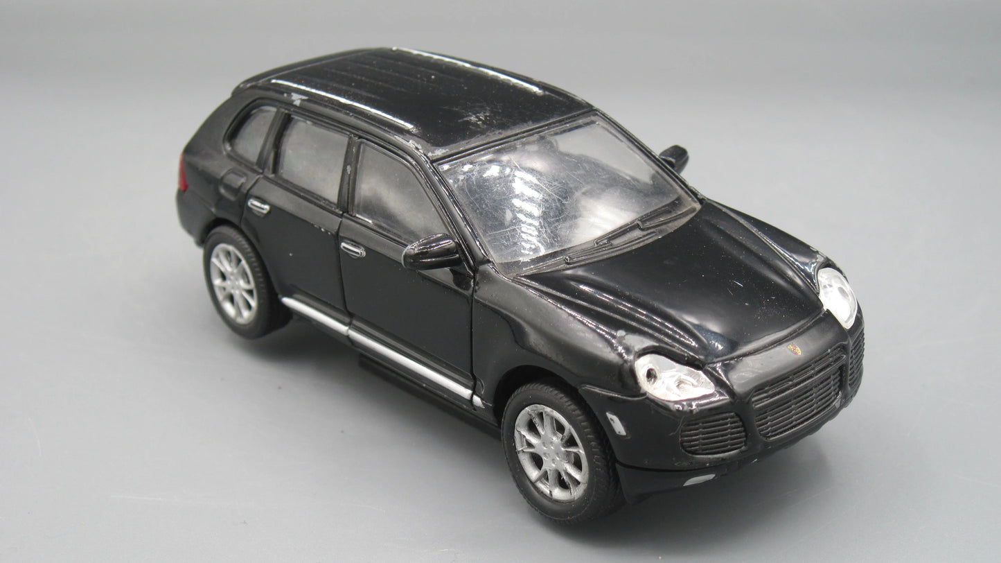 Welly Porsche Cayenne Turbo Black