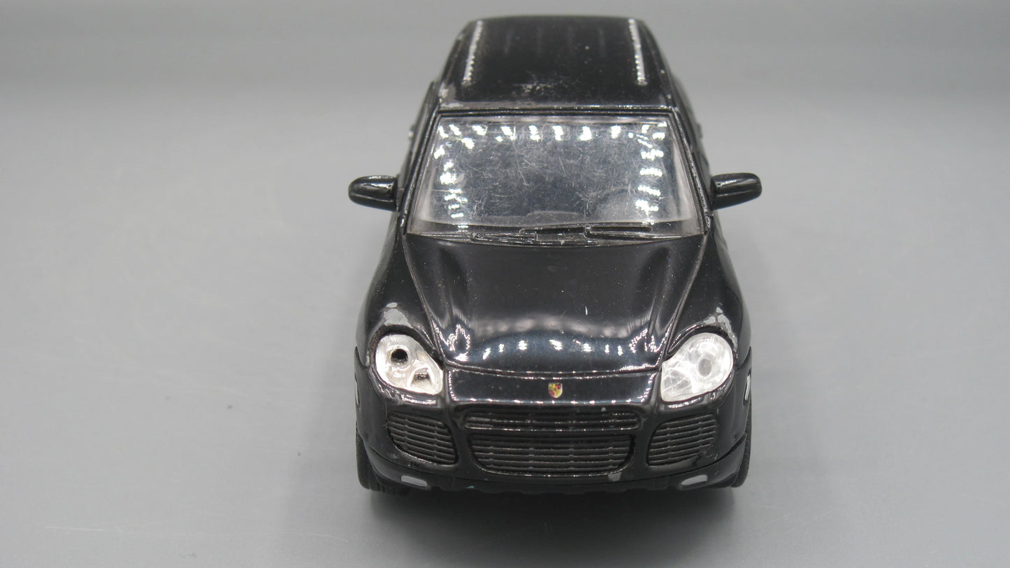 Welly Porsche Cayenne Turbo Black
