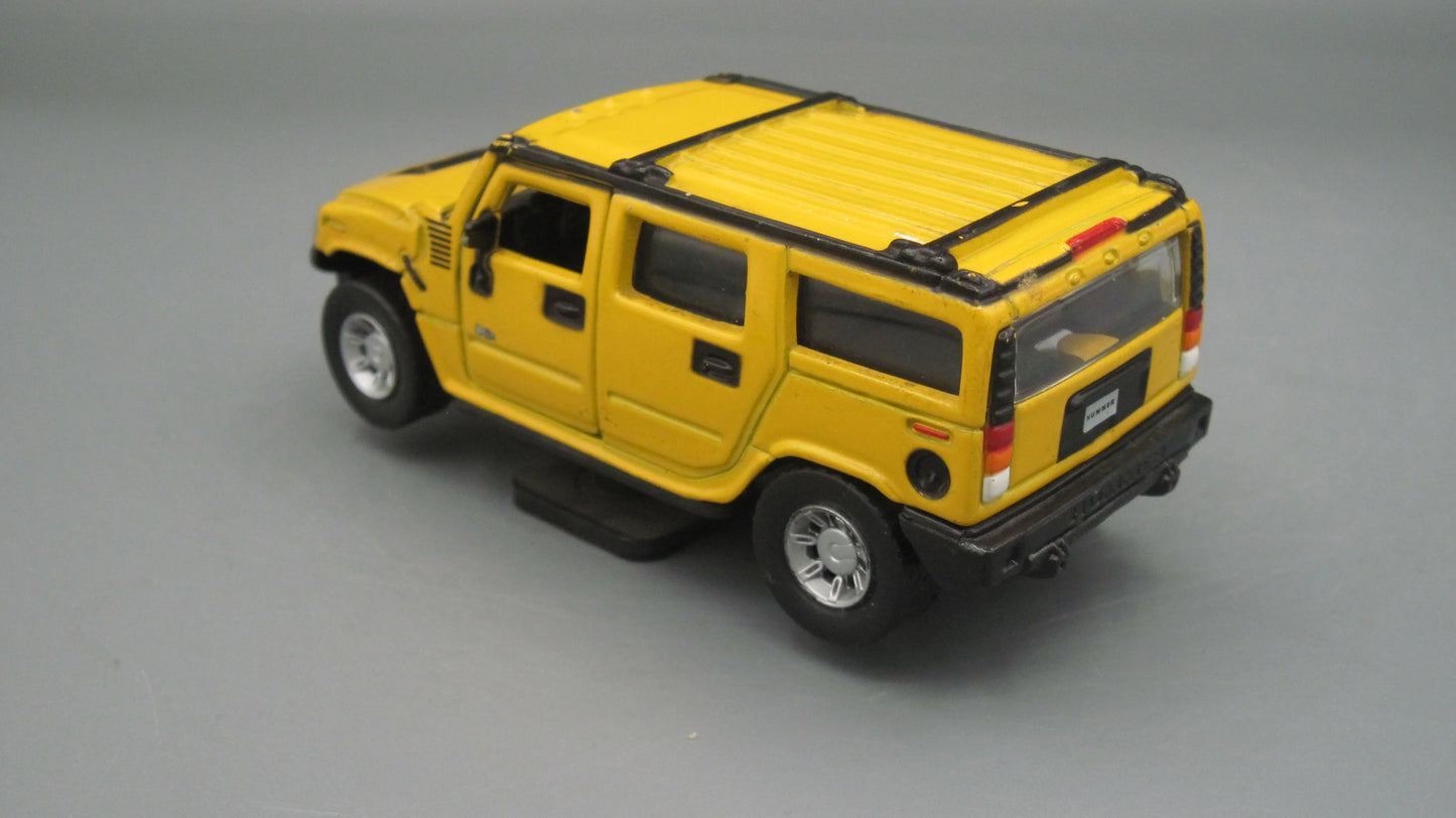 Maisto GM Hummer H2 SUV Yellow