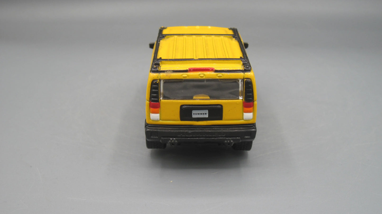 Maisto GM Hummer H2 SUV Yellow